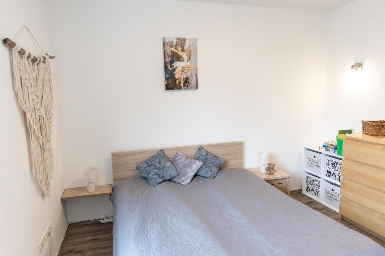 Sflower Apartman Eger Ngoại thất bức ảnh