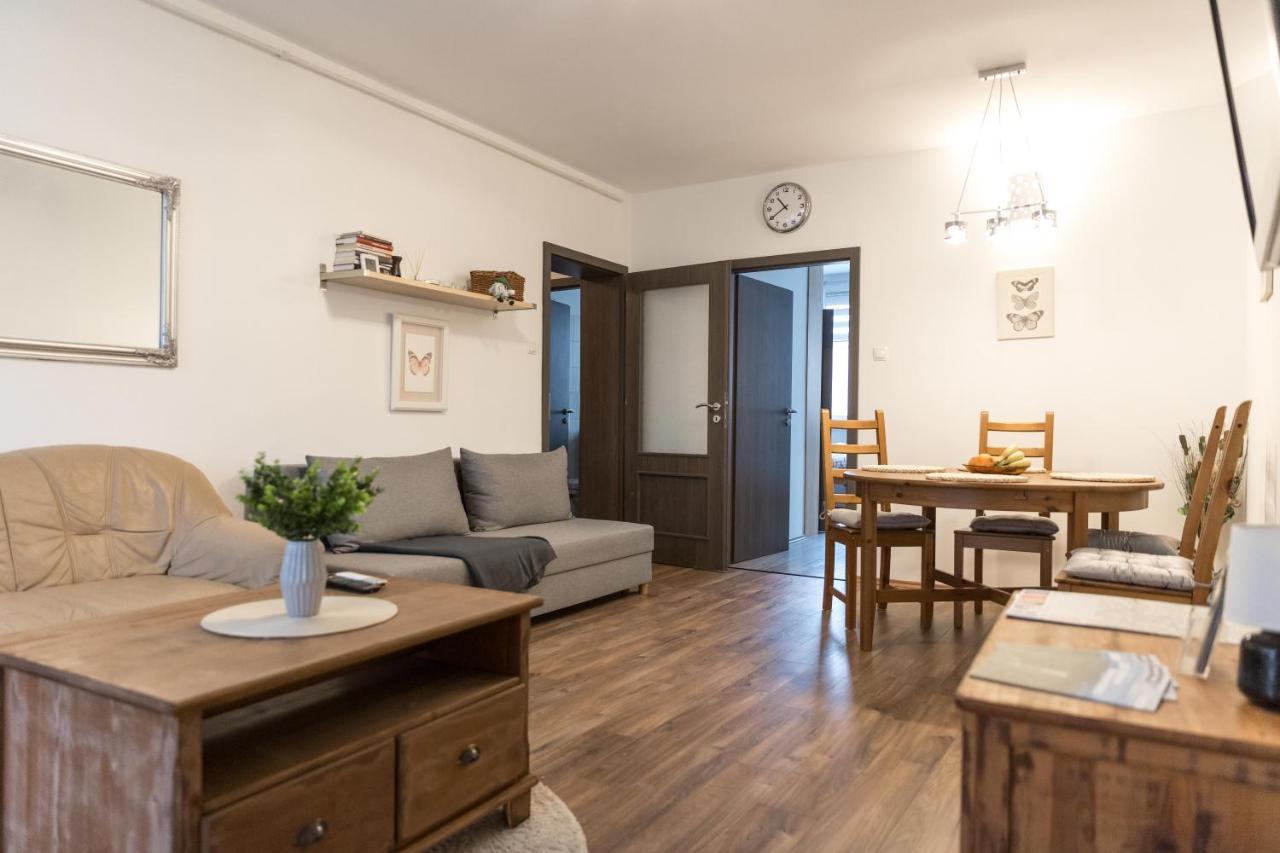 Sflower Apartman Eger Ngoại thất bức ảnh