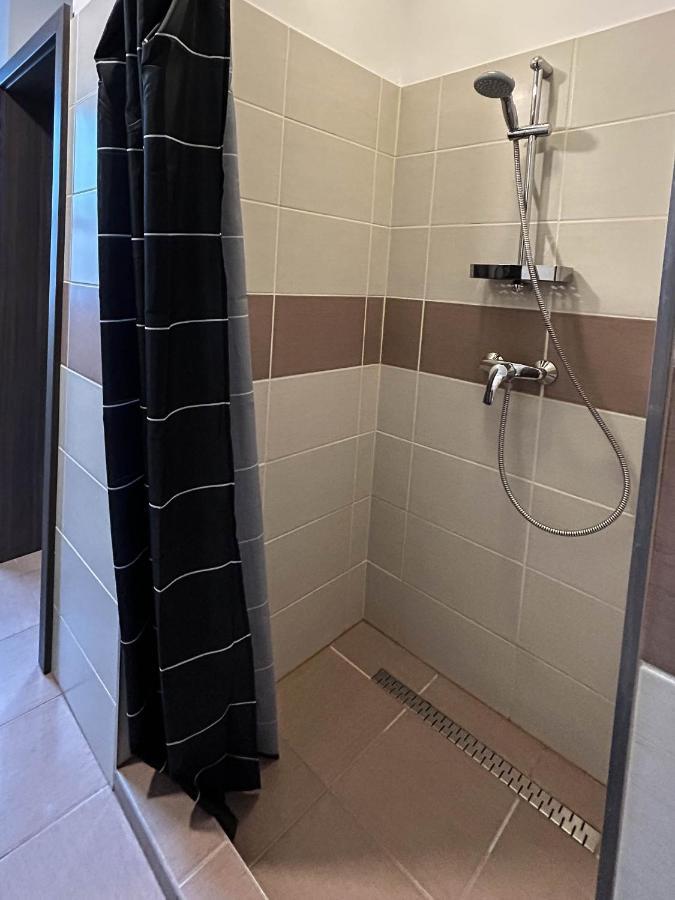 Sflower Apartman Eger Ngoại thất bức ảnh