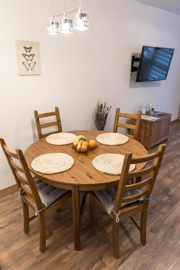 Sflower Apartman Eger Ngoại thất bức ảnh