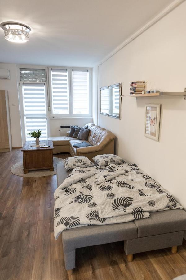Sflower Apartman Eger Ngoại thất bức ảnh